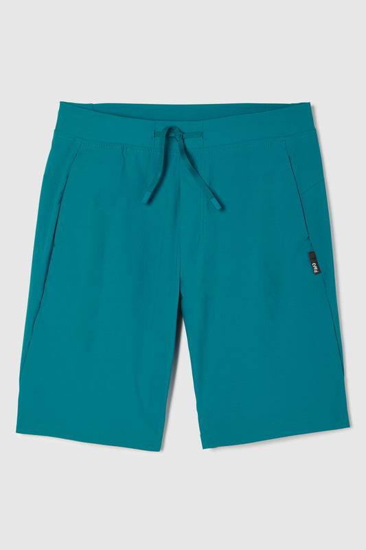 FWD Men's Commute 9" Shorts