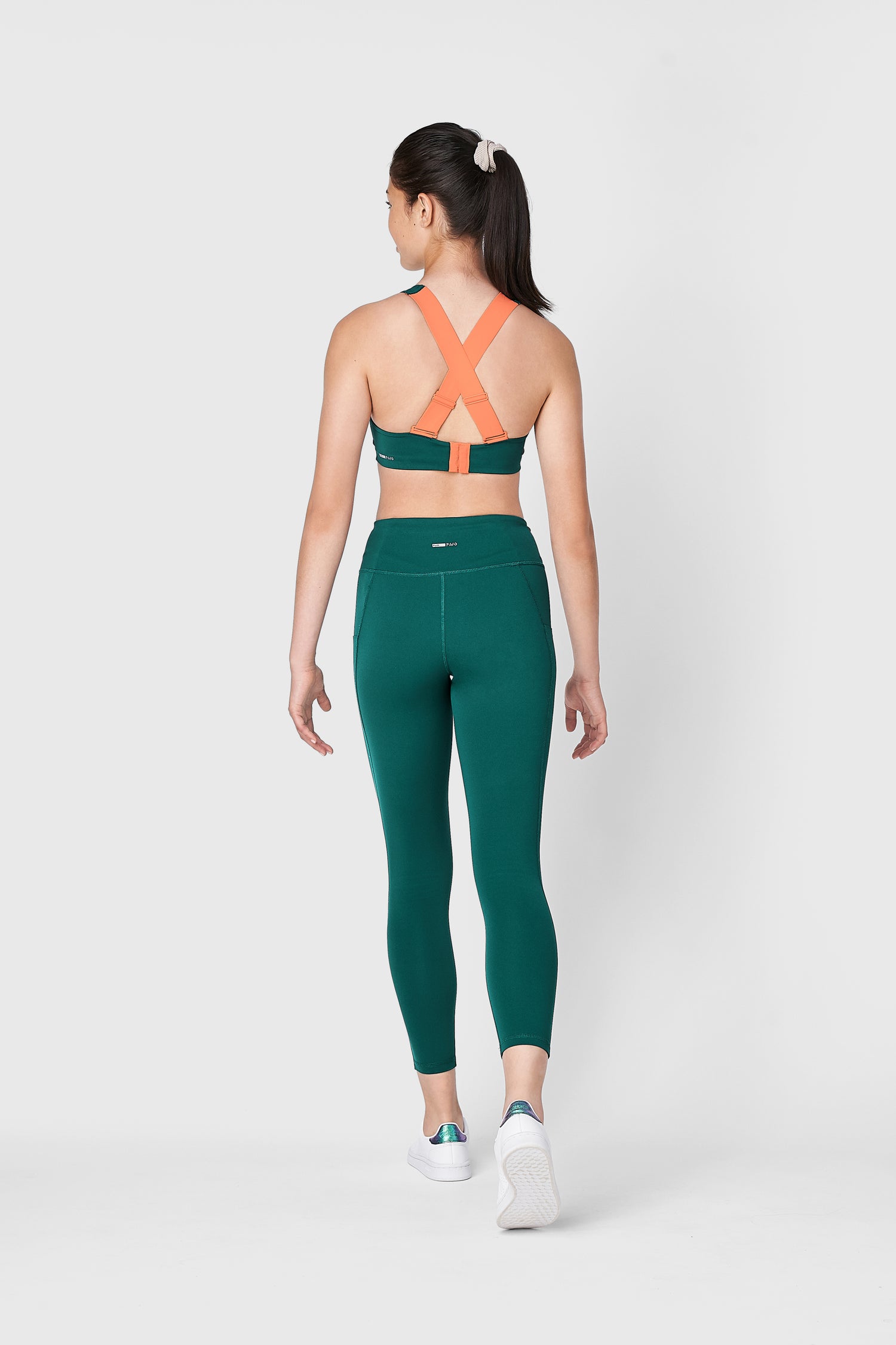 Yoga Crop Top Sports Bra With Beautiful Back Design Cotton Lycra